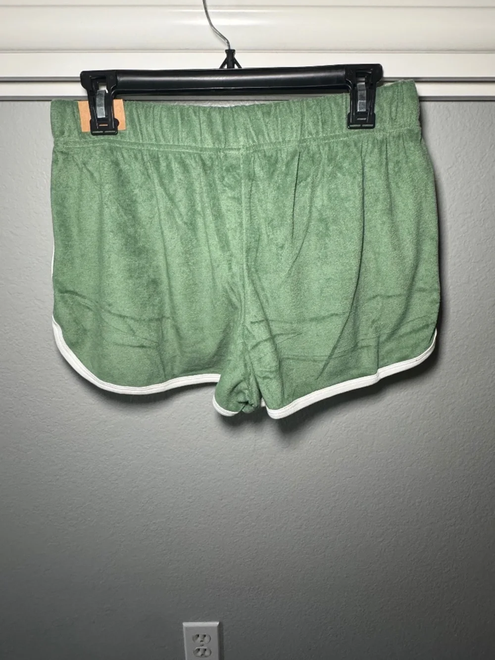 PINK VS Terry Varsity Shorts Large - Picture 4 of 10